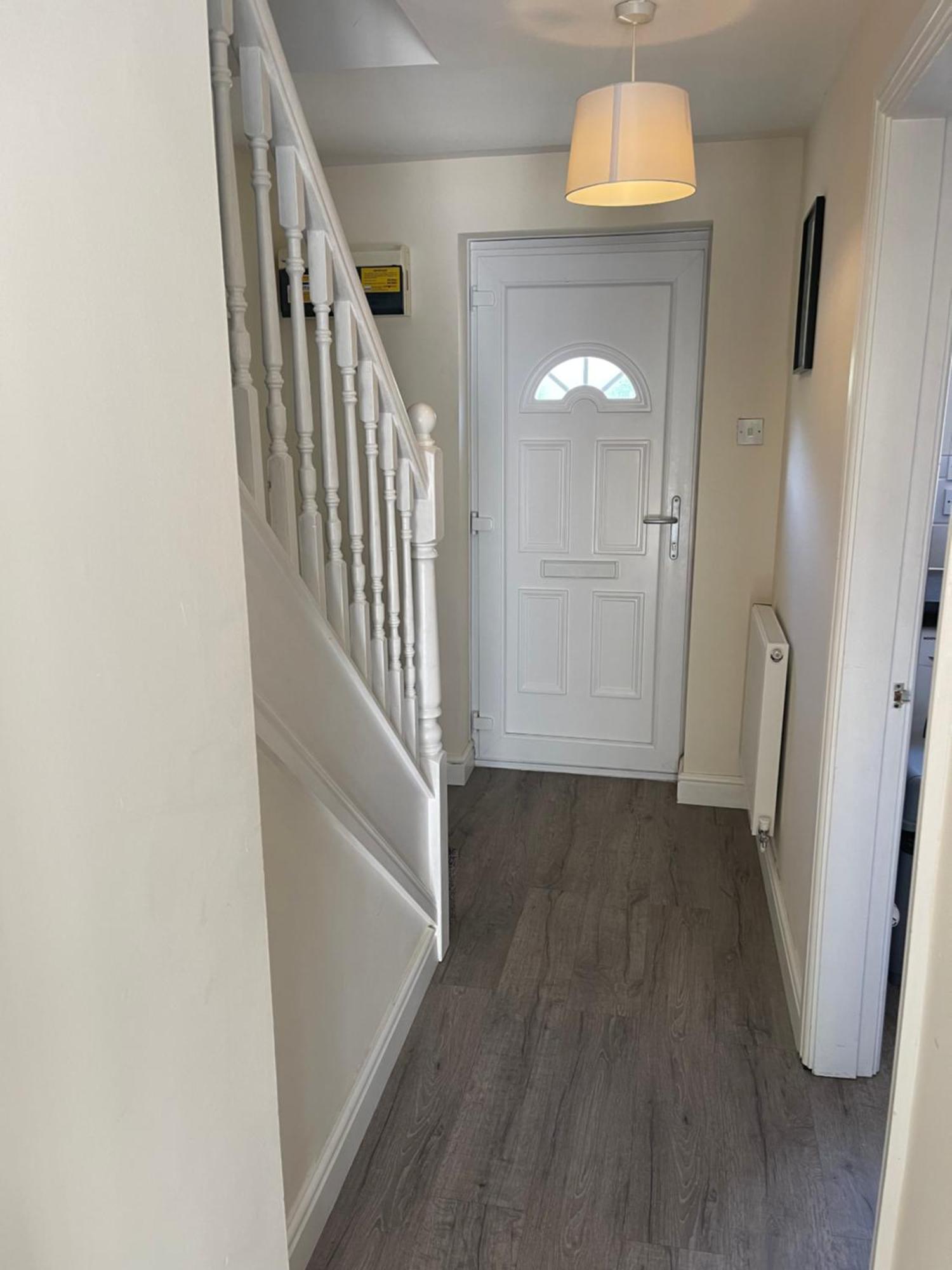 House Number 4 Sleeps Up To 4 With Smart Tvs In Every Room Wellington  Luaran gambar